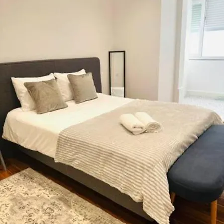 Large Flat Up 8pp *