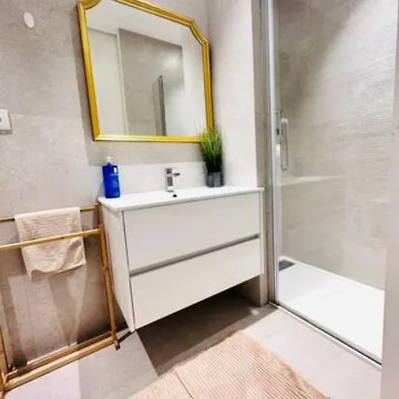 Large Flat Up 8pp Lissabon