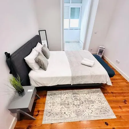 Large Flat Up 8pp Διαμέρισμα
