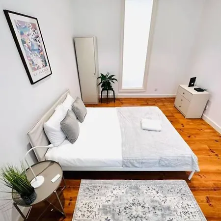 Large Flat Up 8pp Apartamento