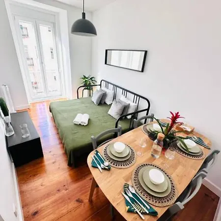 Large Flat Up 8pp Apartamento