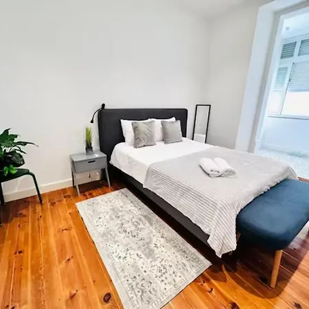 Large Flat Up 8pp * Лиссабон