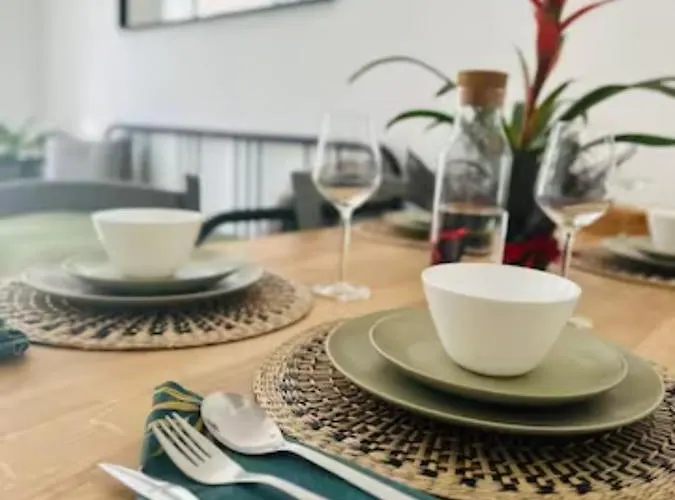 شقة Large Flat Up 8pp *