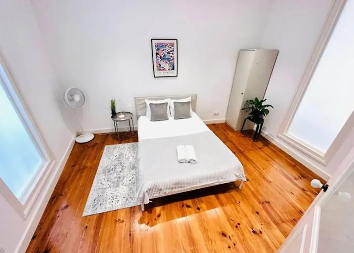 Large Flat Up 8pp شقة