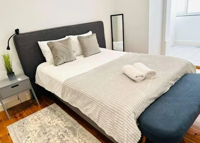 Large Flat Up 8pp Lisboa