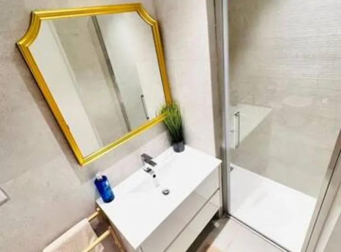 Διαμέρισμα Large Flat Up 8pp