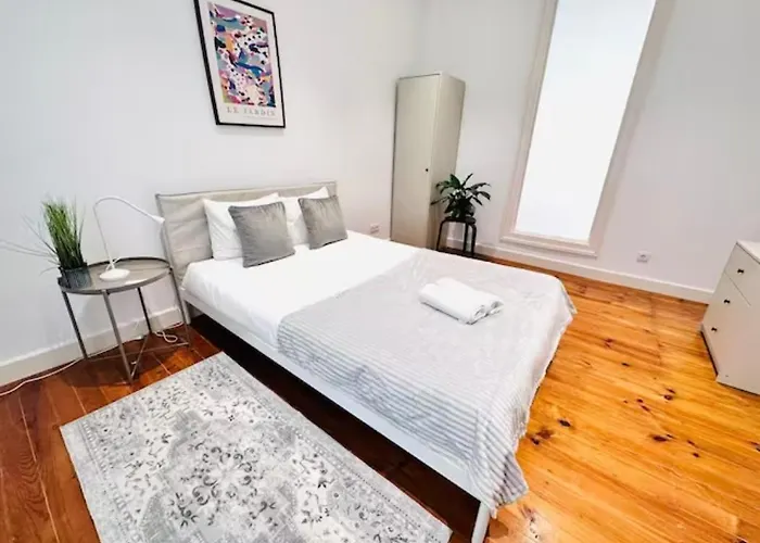 Large Flat Up 8pp Lisboa