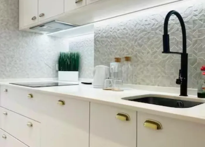 Large Flat Up 8pp * Lisboa