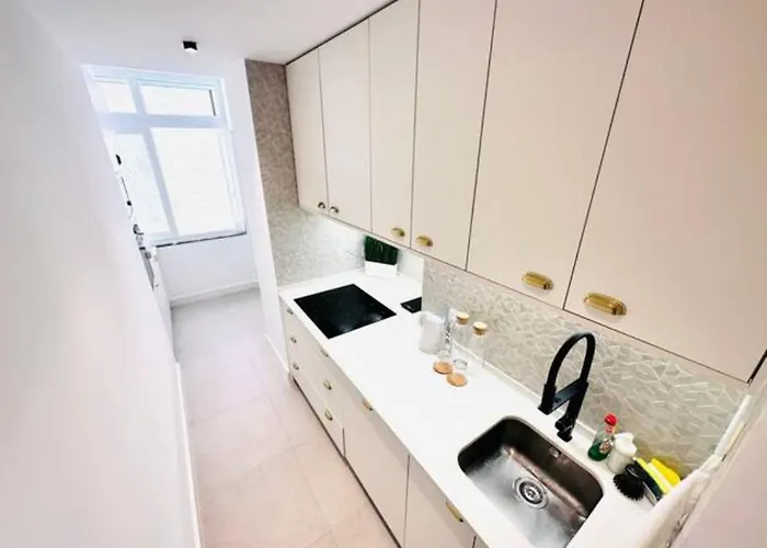 Large Flat Up 8pp