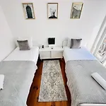 Large Flat Up 8pp شقة Lisboa