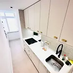 Large Flat Up 8pp