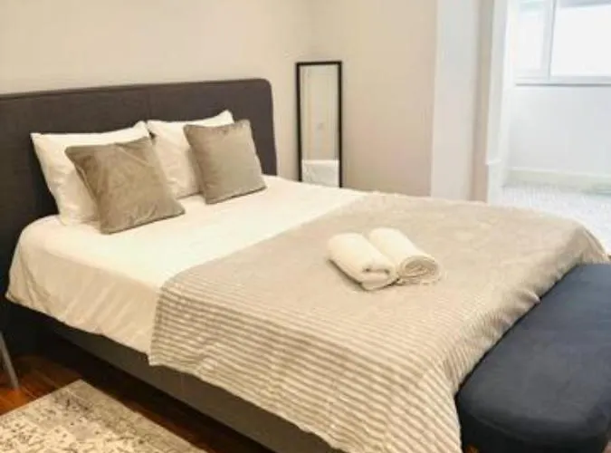Large Flat Up 8pp *
