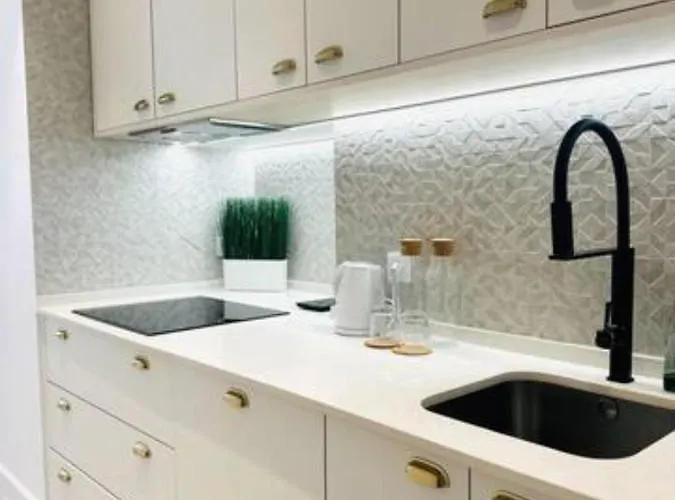 דירה Large Flat Up 8pp *